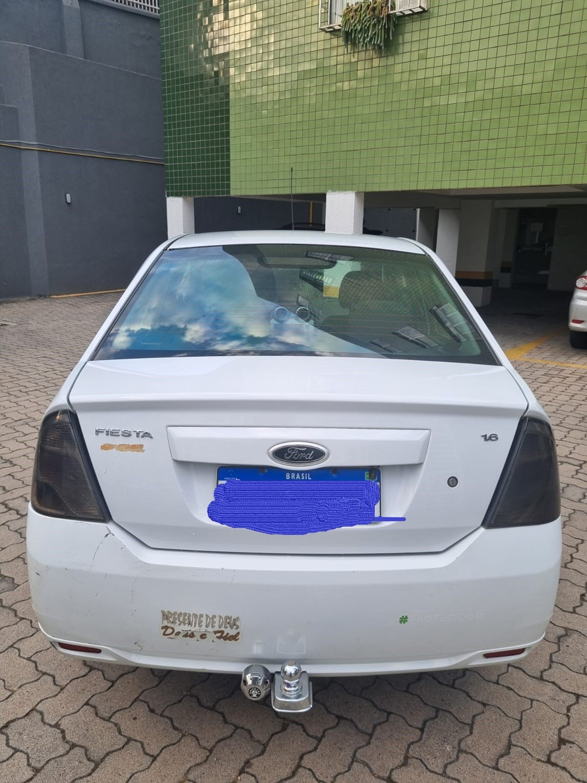 Ford Fiesta 2014 frente 3/4 2